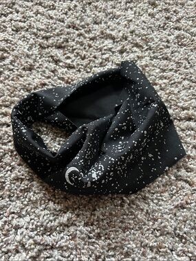 ZYIA Black Crescent Moon & Star Print Headband
